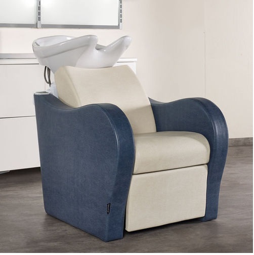 Shampoo Chair
